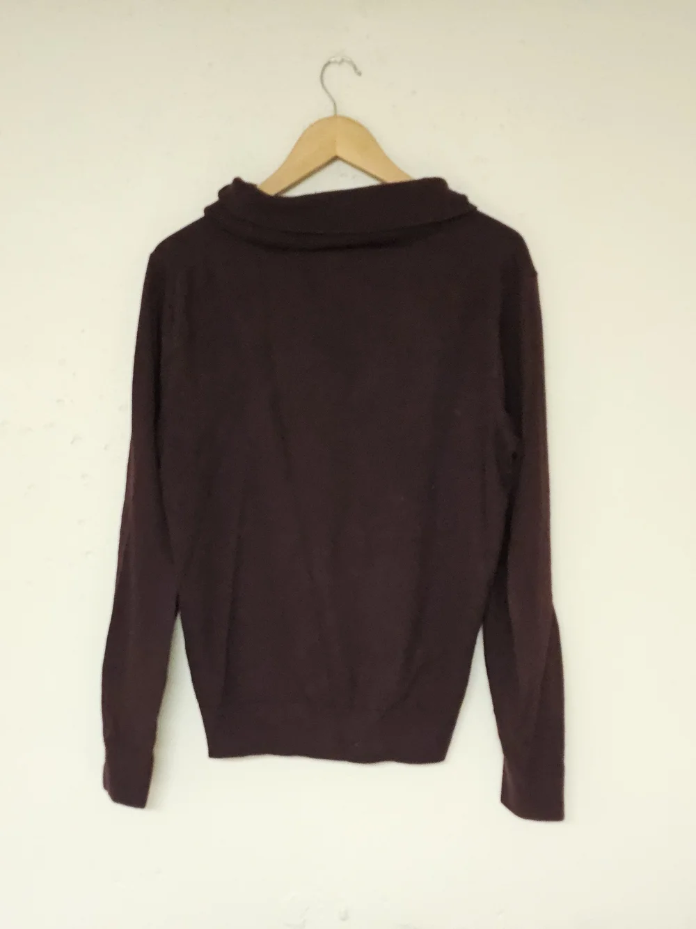Banana Republic Men-s Sweater - Plum